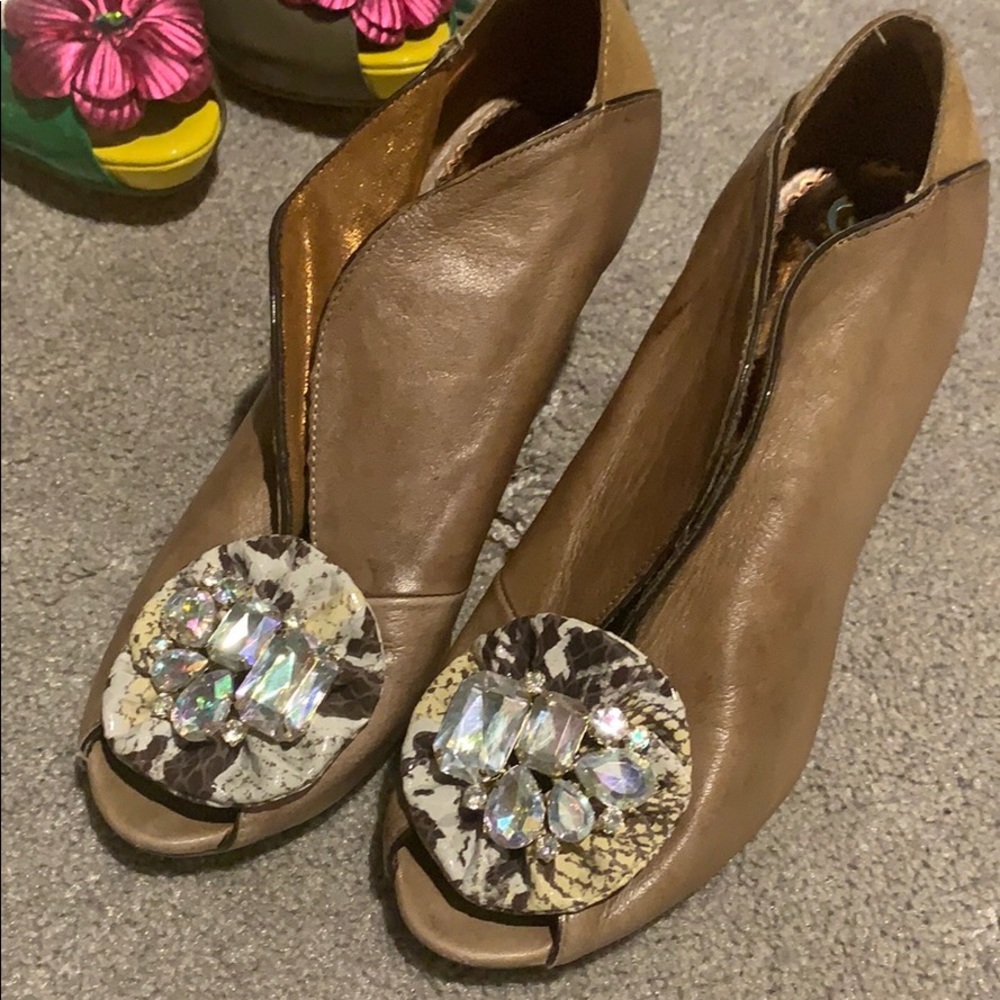 Poetic license vintage heels size 38.5